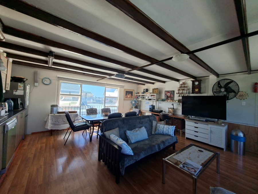 2 Bedroom Property for Sale in Hartenbos Central Western Cape